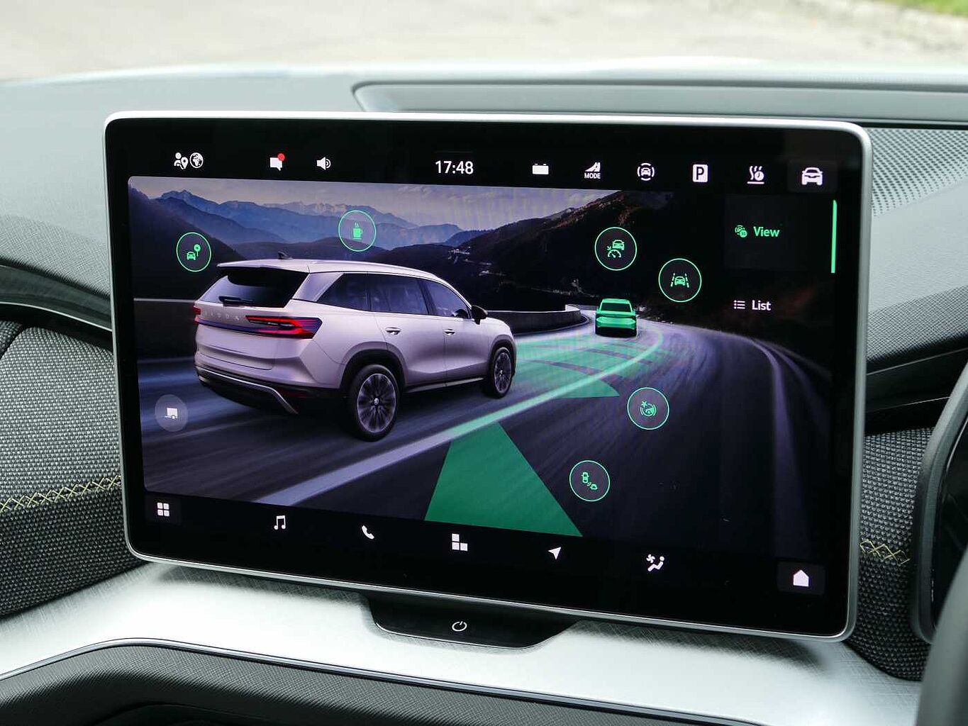 SKODA Kodiaq 1.5 TSI (204ps) SE iV (5s) DSG