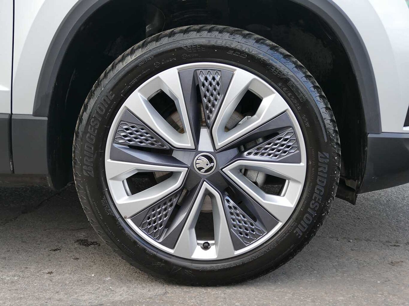 SKODA Karoq SUV 1.0 TSI (116ps) SE L