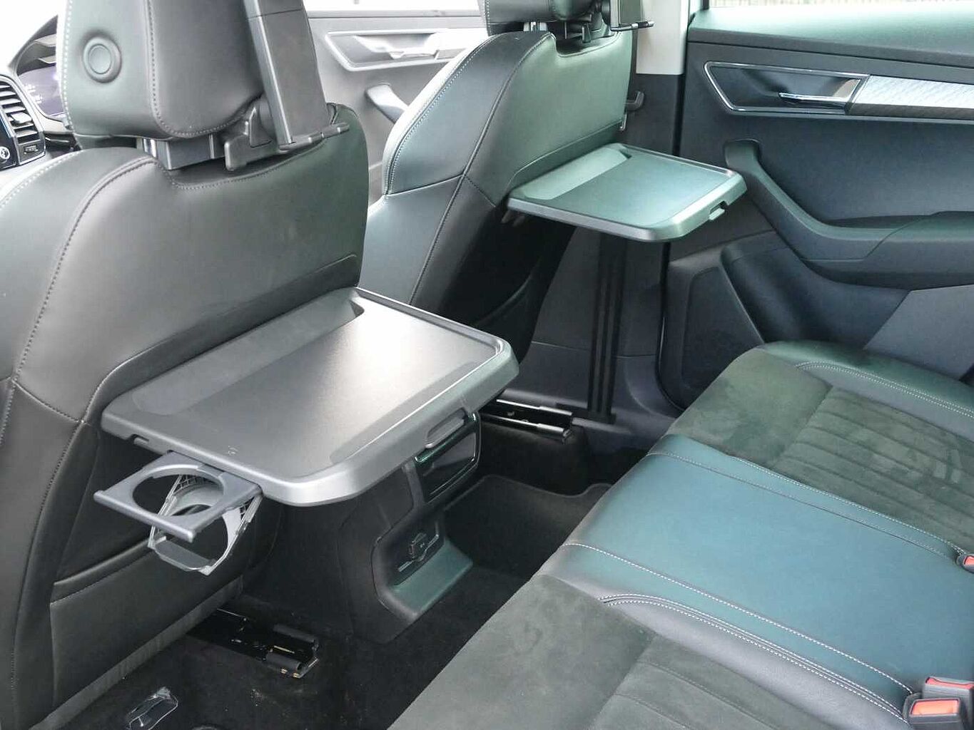 SKODA Karoq SUV 1.0 TSI (116ps) SE L